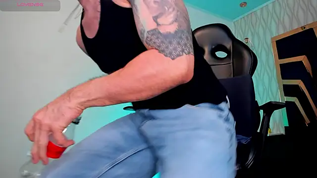 Petesevans live sex cam