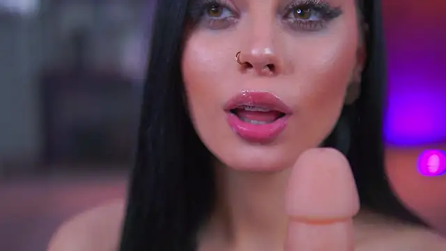 RavennaDArcy's cam snapshot