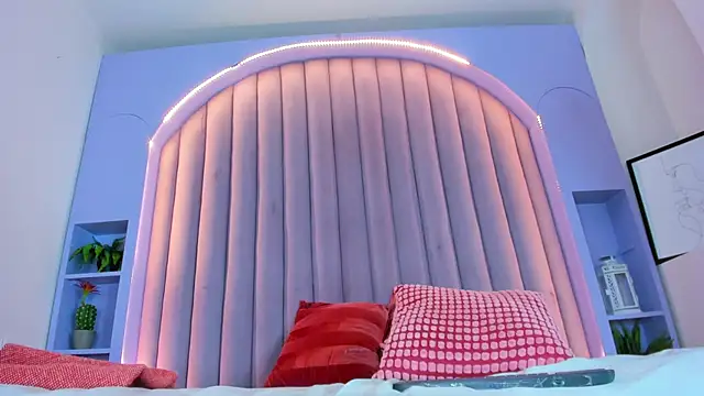 SamanthaSky__'s cam snapshot