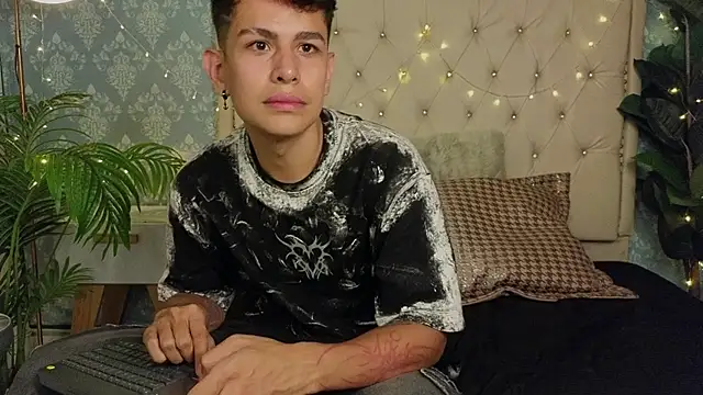 Blakee_Blossom's cam snapshot