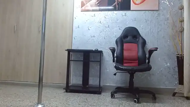 PaulinaRubio_'s cam snapshot