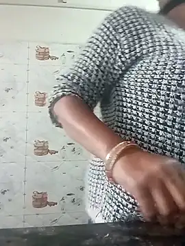 Urvashi_Love's cam snapshot