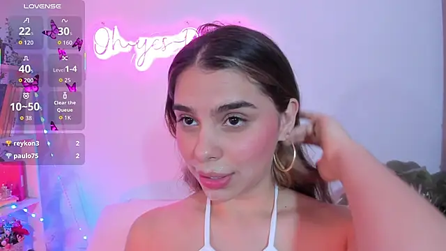 crisbell_lopez's cam snapshot