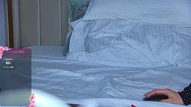 EmilyNovaa's cam snapshot