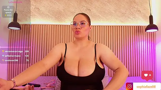 big_tits_in_your_face's cam snapshot