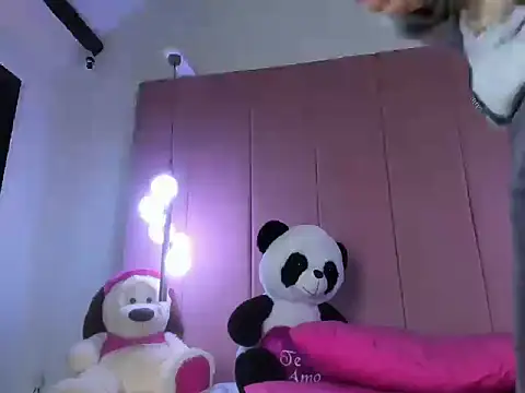 Anyelii_hot's cam snapshot