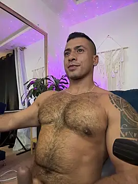 aaroncolombia live sex cam