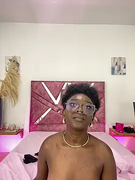 ZahhyGrey's cam snapshot