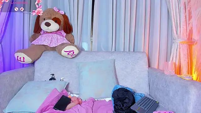 alejagarcia_'s cam snapshot