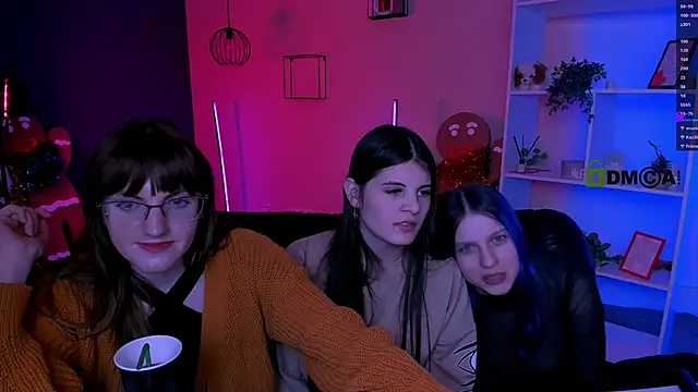 lizzie_boom_'s cam snapshot