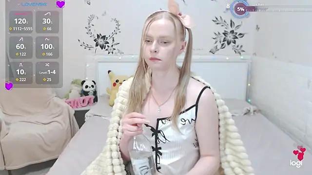 alice_de's cam snapshot