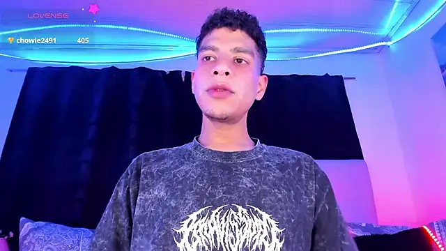 Ethan_Boyy's cam snapshot