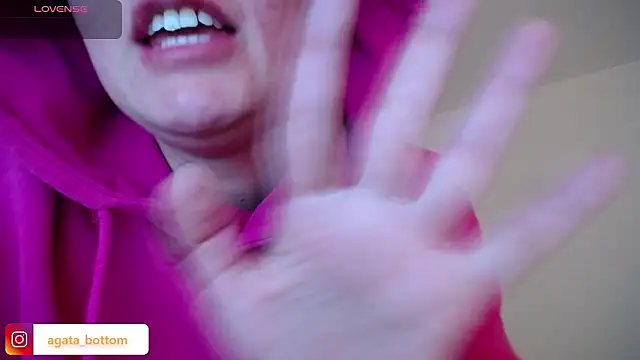 NewAgatha_Bolton's cam snapshot