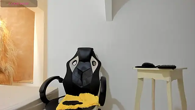 EIMYS_SHOW live sex cam