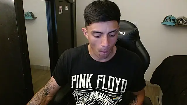 kv___xxx_'s cam snapshot