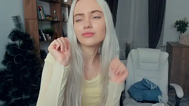 KristalCrowner's cam snapshot