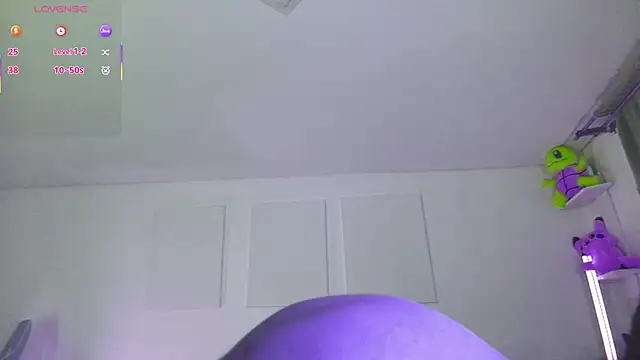 ariana_bae_'s cam snapshot