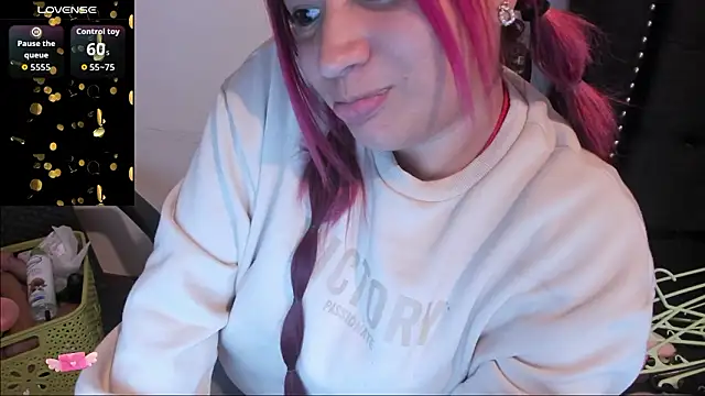 EmaGw's cam snapshot