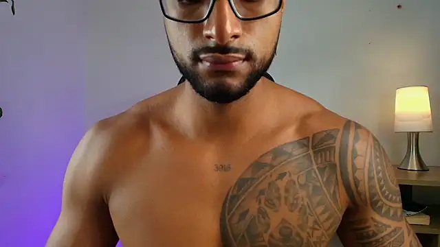 LiamGarcia1's cam snapshot