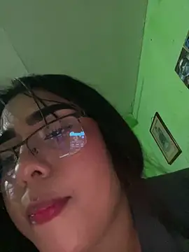 Ambar_Vip's cam snapshot