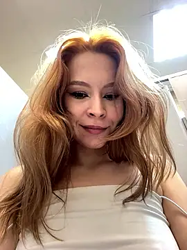 _Little_Ginger's cam snapshot