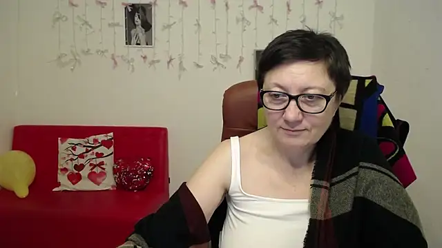 EmilyL0ve's cam snapshot