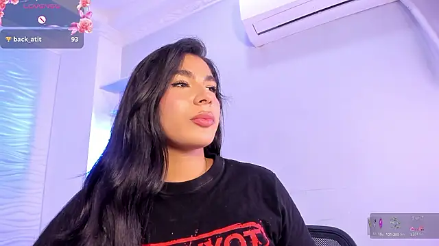 IsabelleFoxx_ live sex cam