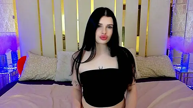 Neyla_Charm's cam snapshot