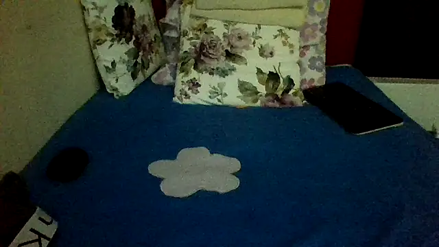 st206boy's cam snapshot