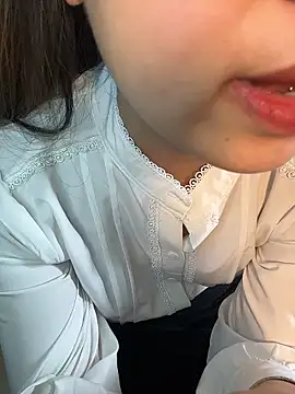 Bong_lovelyy live sex cam