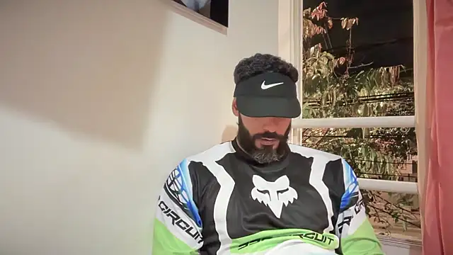 romeolovedark live sex cam