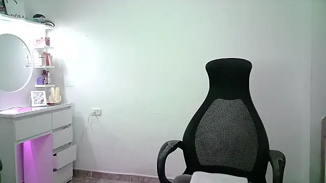 aineangeel live sex cam