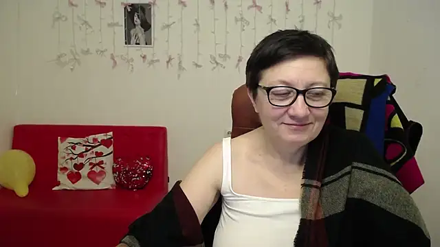 EmilyL0ve's cam snapshot