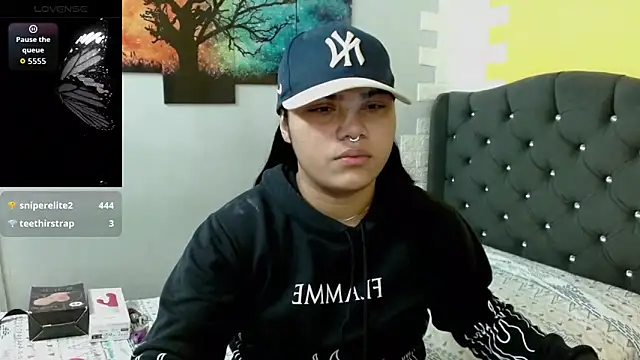 melany_rouse18 live sex cam