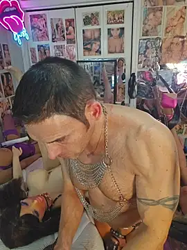 luvs2cumm69 live sex cam