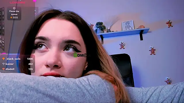 liana_kisses's cam snapshot