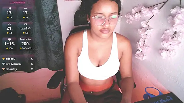 chleo_rosse's cam snapshot