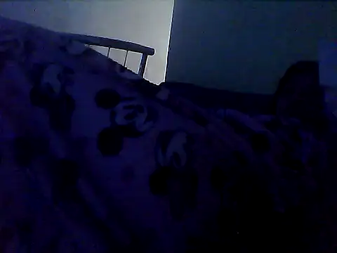 Batgirl7's cam snapshot