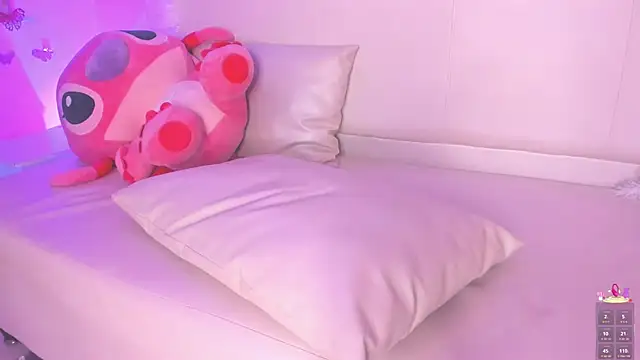 isabella_castillo_'s cam snapshot