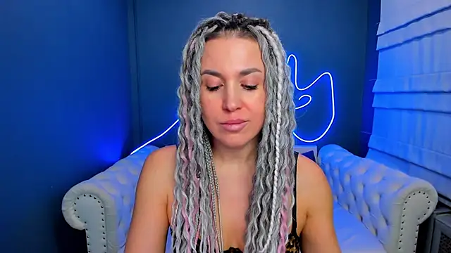 rock_n_roxy's cam snapshot