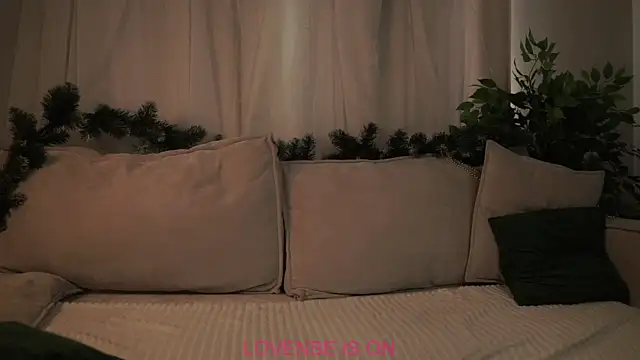 ElizSpieth's cam snapshot