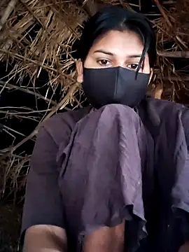 Janvi_Jaitly's cam snapshot