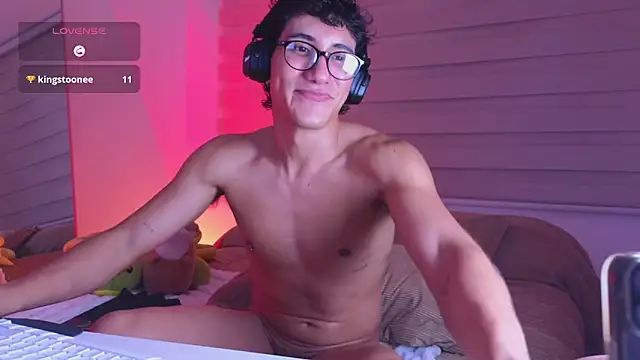 emilio_rivs's cam snapshot