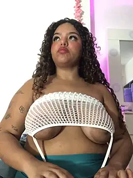 Anitta_bell's cam snapshot