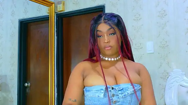 TianahGlow's cam snapshot