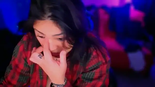 miacanela_xo's cam snapshot