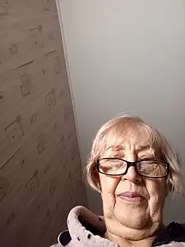 Anatolia5961's cam snapshot