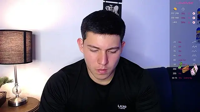 JamesCr_ live sex cam