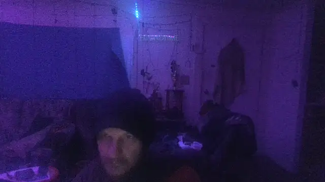 Poundtown1226's cam snapshot