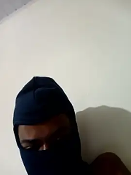 Lukasfd18 live sex cam